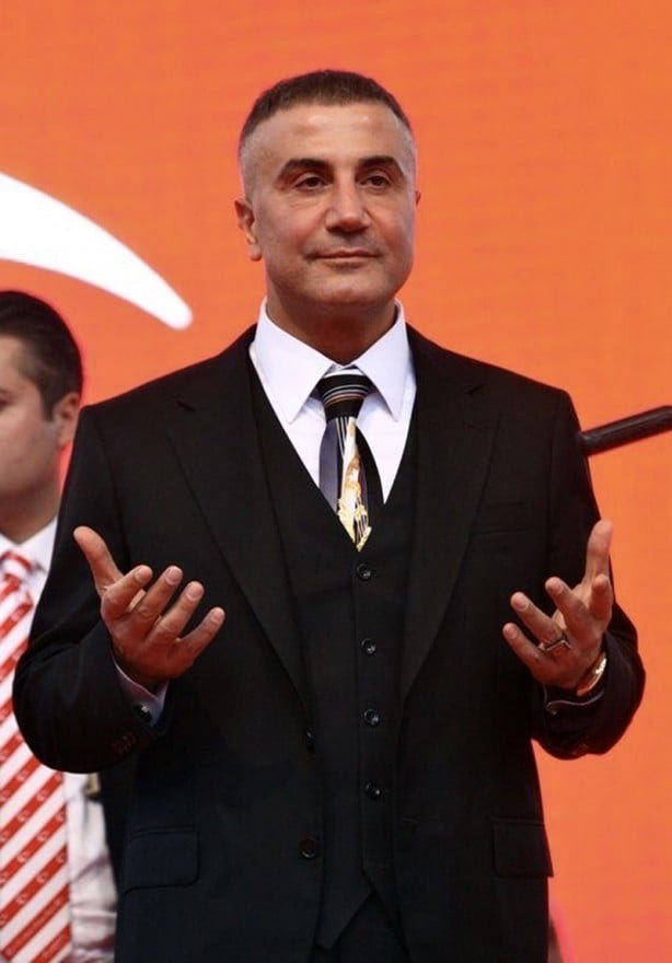 Bir grup küçük kardeşimiz, “Sedat Peker videomuza cevap verir mi?” başlıklı bir video yayınladı. İçlerinden…